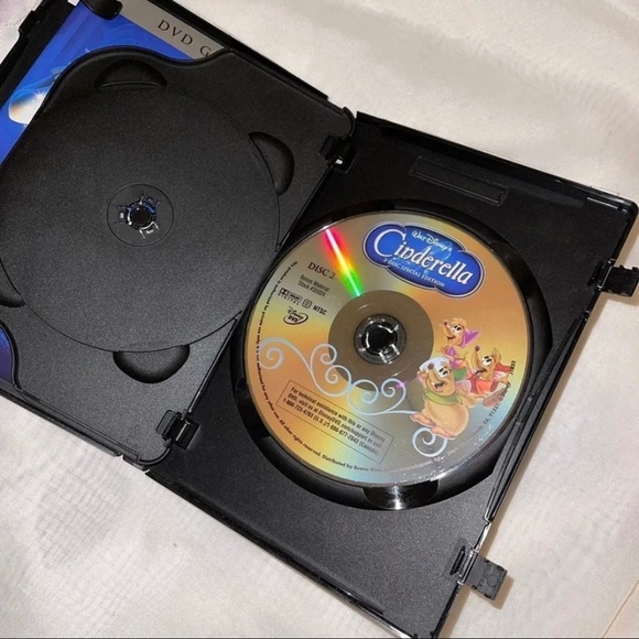 Disney Cinderella DVD - Picture 5 of 5